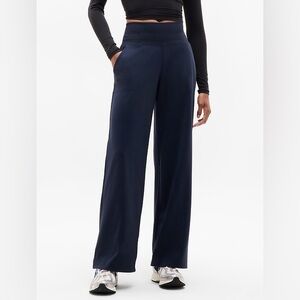 NWOT Venice High Rise Wide Leg Jogger Navy XXS Petite